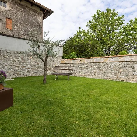 Apartment Il Giardino Segreto-5 By Interhome